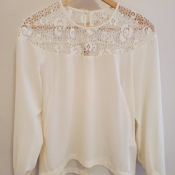 H&M Lace/Embroidered Shoulder Blouse - Picture 1 of 10
